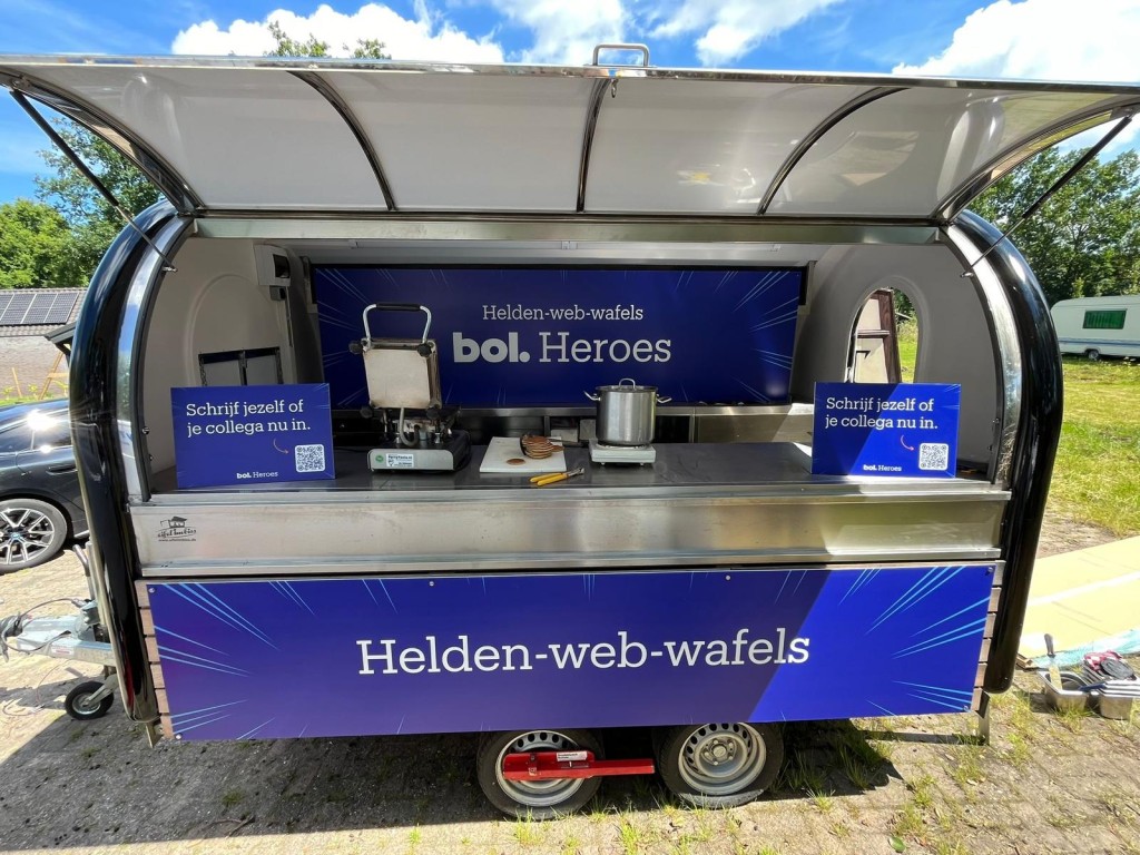 Bol heroes trailer binnenkant